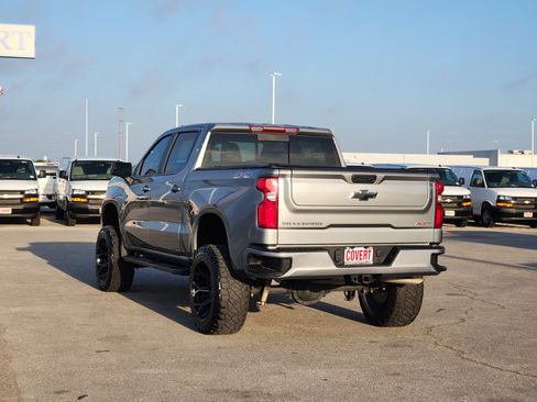 Used 2025 Chevrolet Silverado 1500 RST w/ Convenience Package II AWD/4WD image 5