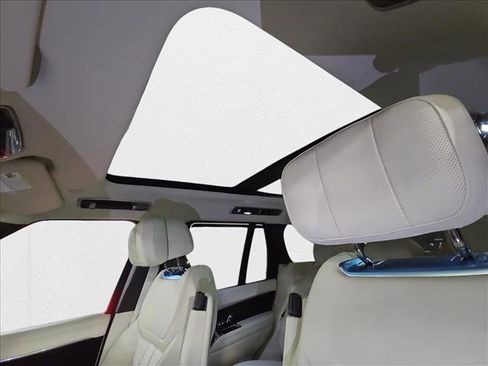 New 2025 Land Rover Range Rover Autobiography image 30