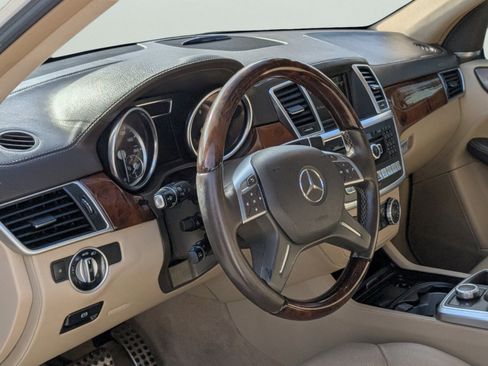 Used 2015 Mercedes-Benz ML 400 4MATIC image 34