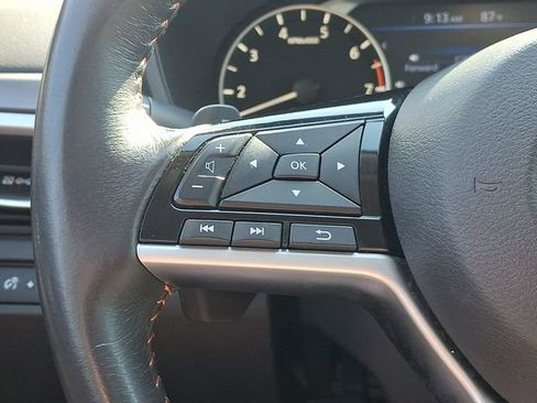 Used 2023 Nissan Altima 2.5 SR FWD image 24