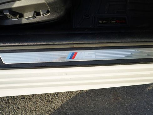 Used 2016 BMW M5 image 23