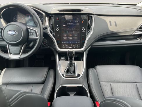 Used 2024 Subaru Outback Limited image 11