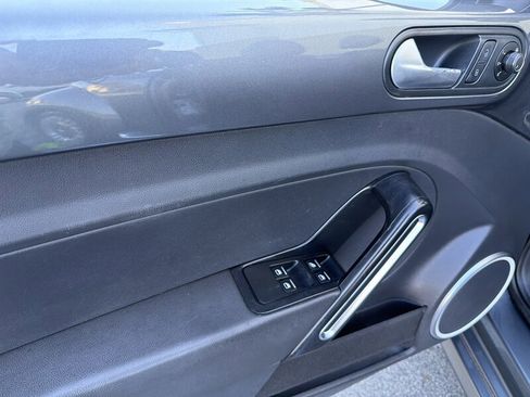 Used 2015 Volkswagen Beetle 1.8T image 25