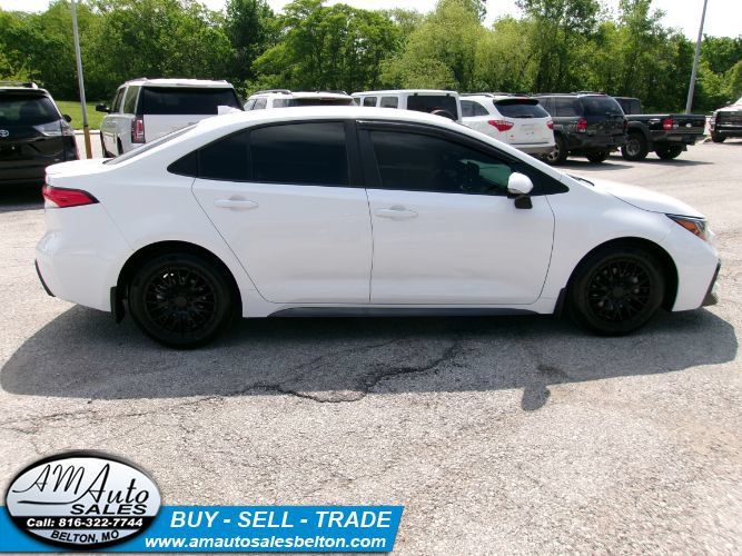 Used 2022 Toyota Corolla SE FWD image 5