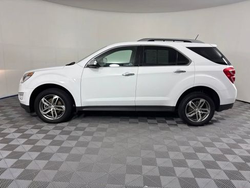 Used 2017 Chevrolet Equinox Premier w/ Enhanced Convenience Package AWD/4WD image 7