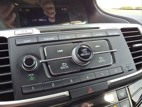 Used 2016 Honda Accord LX image 21