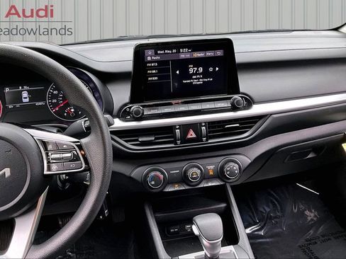 Used 2022 Kia Forte LXS FWD image 9
