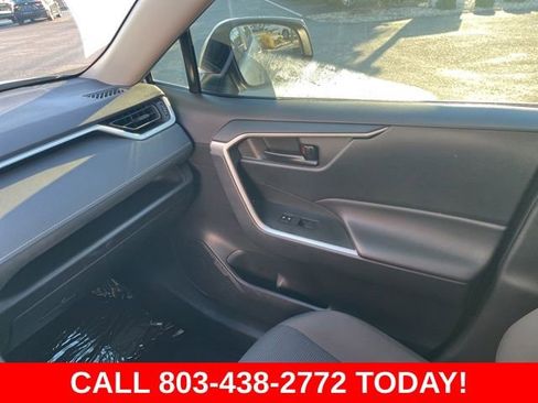 Used 2024 Toyota RAV4 LE AWD/4WD image 26