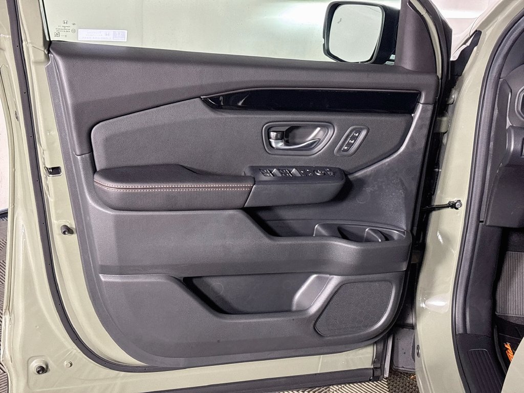 New 2026 Honda Pilot TrailSport image 10