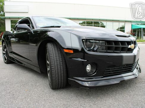 Used 2011 Chevrolet Camaro SS w/ RS Package image 40