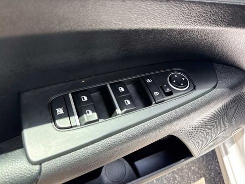 Used 2021 Kia Forte LXS FWD image 22