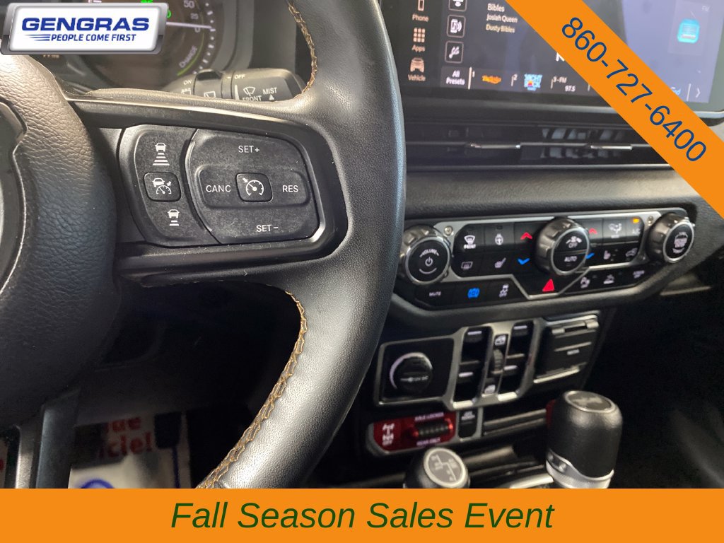 Used 2024 Jeep Wrangler Unlimited AWD/4WD image 21