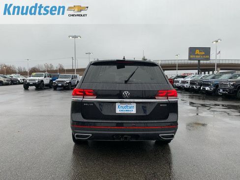 Used 2021 Volkswagen Atlas SEL Premium image 6