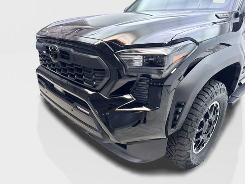 Used 2026 Toyota Tacoma TRD Off-Road w/ TRD Off Road Upgrade Package AWD/4WD image 16