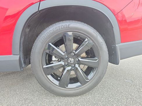 Used 2025 Honda Pilot Black Edition image 30