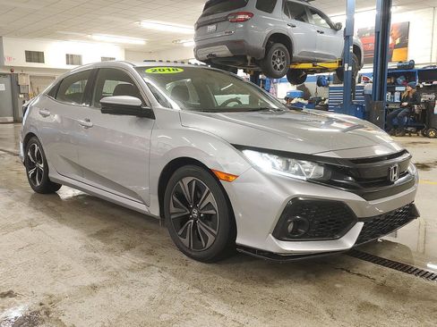 Used 2018 Honda Civic EX image 4