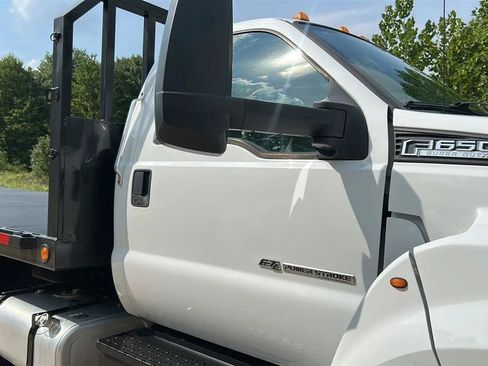 Used 2019 Ford F650 2WD Regular Cab Super Duty image 5