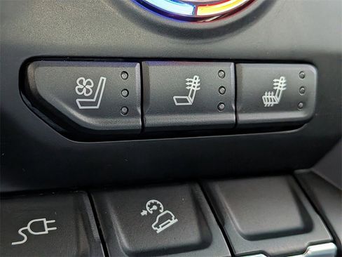 Used 2021 GMC Sierra 2500 Denali w/ Denali Ultimate Package image 23