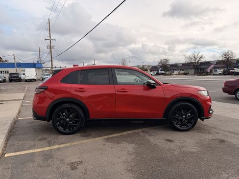 Used 2023 Honda HR-V Sport image 8