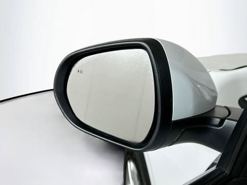 Used 2025 Buick Encore GX Preferred image 16