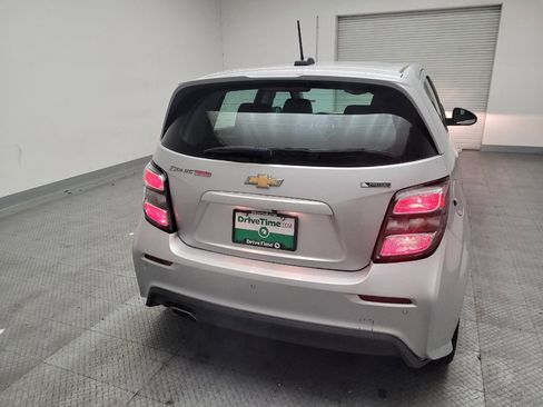 Used 2017 Chevrolet Sonic Premier w/ Driver Confidence Package FWD image 7