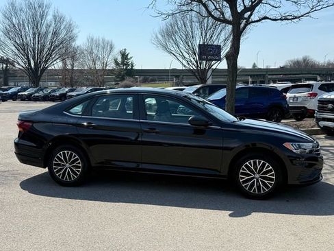 Used 2019 Volkswagen Jetta SE FWD image 5