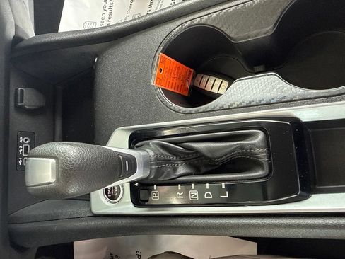 Used 2025 Nissan Altima 2.5 SV FWD image 28
