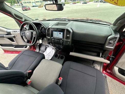 Used 2016 Ford F150 XLT w/ Equipment Group 302A Luxury AWD/4WD image 36
