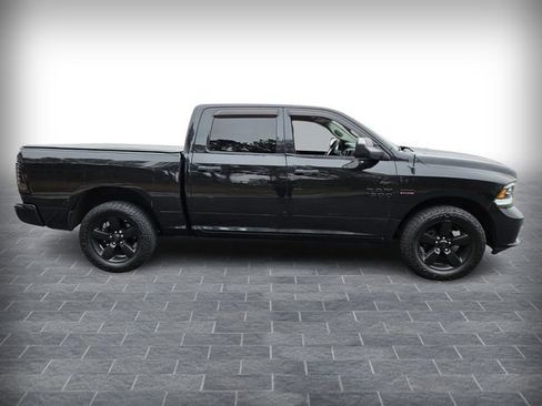 Used 2017 RAM 1500 Express w/ Express Value Package image 4