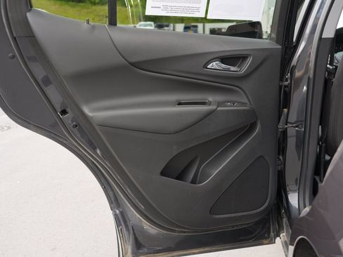 Used 2022 Chevrolet Equinox LT AWD/4WD image 19