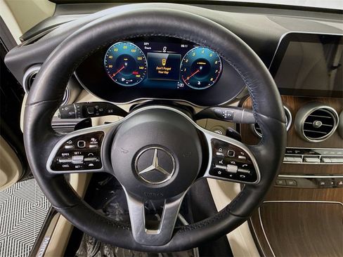 Used 2022 Mercedes-Benz GLC 300 4MATIC image 19