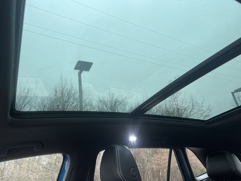 Certified 2024 Volkswagen Atlas Cross Sport SEL R-Line image 27