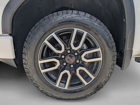 Used 2022 GMC Sierra 1500 AT4 w/ AT4 Premium Package AWD/4WD image 24