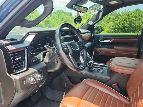 Certified 2025 GMC Sierra 1500 Denali Ultimate AWD/4WD image 19