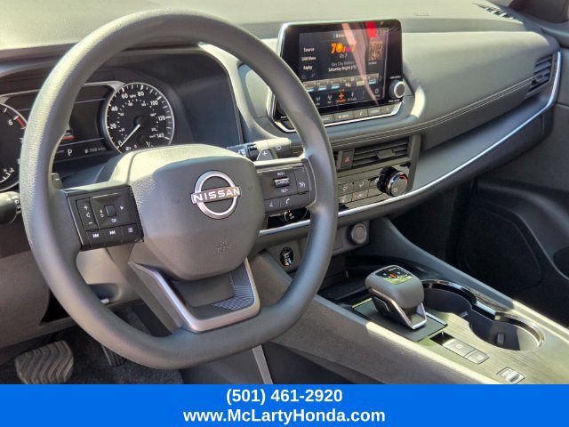 Used 2026 Nissan Rogue S FWD image 9