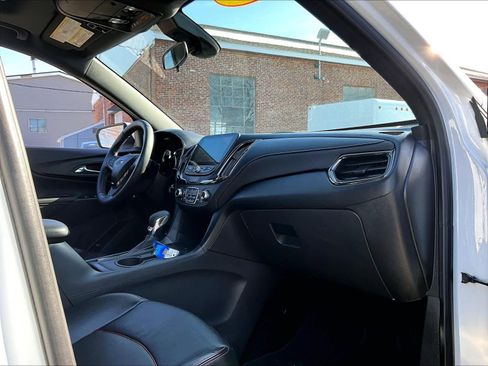 Used 2022 Chevrolet Equinox RS w/ RS Leather Package image 14