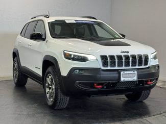 Used 2022 Jeep Cherokee Trailhawk w/ Premium Leather Package AWD/4WD video 1