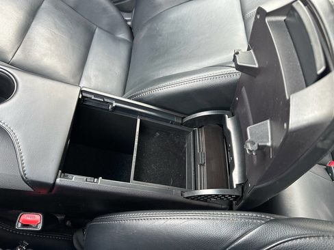 Used 2018 Toyota Avalon XLE image 28