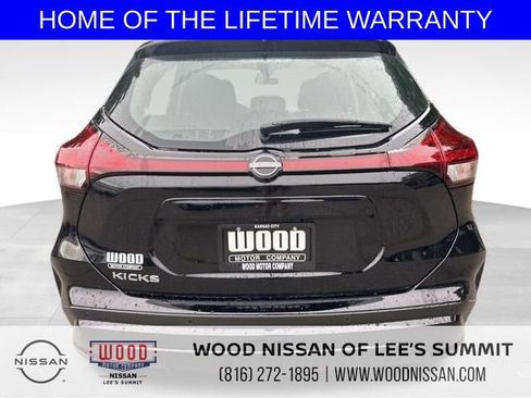 New 2025 Nissan Kicks Play S image 6