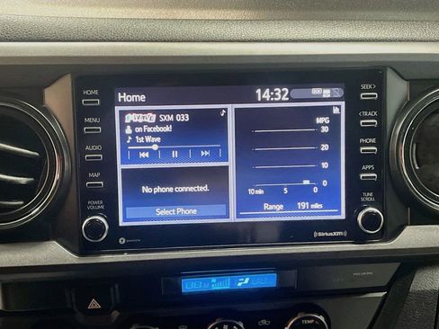 Used 2021 Toyota Tacoma TRD Off-Road w/ Technology Package AWD/4WD image 14