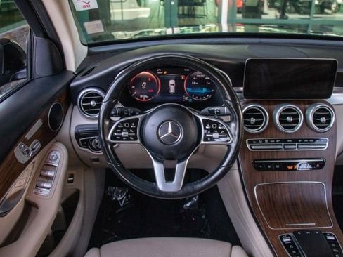 Used 2022 Mercedes-Benz GLC 300 4MATIC image 12