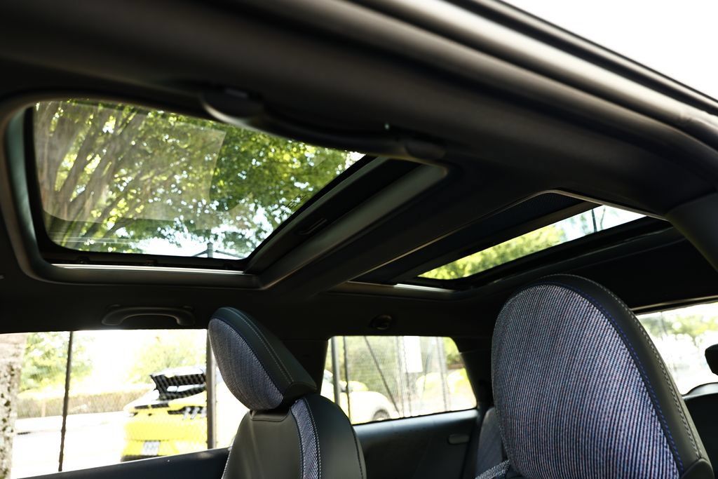 New 2026 MINI Cooper 2-Door Hardtop FWD image 18