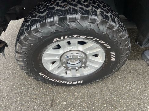 Used 2014 Ford F250 Platinum AWD/4WD image 11