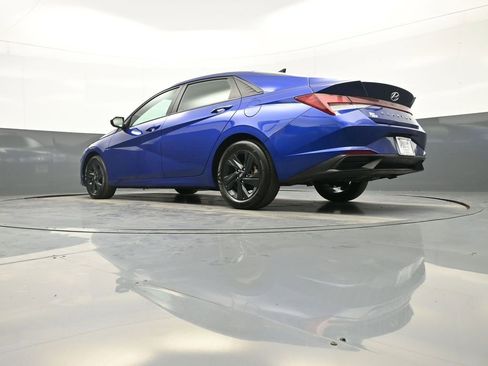 Certified 2023 Hyundai Elantra SEL w/ Cargo Package image 31