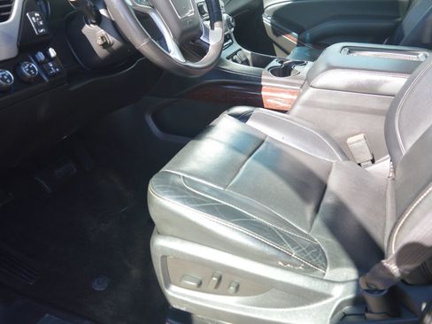 Used 2015 GMC Yukon SLT w/ Open Road Package image 11