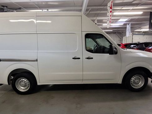 Used 2019 Nissan NV 2500 S RWD image 9