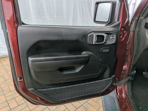 Used 2021 Jeep Wrangler Unlimited Sport AWD/4WD image 13