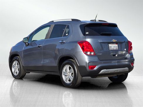 Used 2019 Chevrolet Trax LT w/ LT Convenience Package image 6