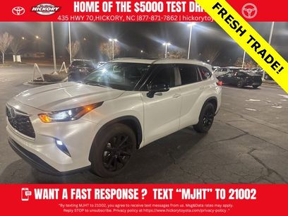 Used 2023 Toyota Highlander XLE