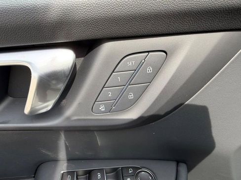 New 2026 Buick Enclave Sport Touring w/ Super Cruise Package image 21